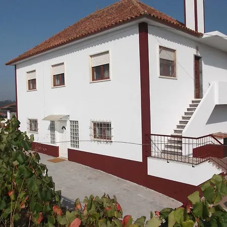 Δωμάτια σε οικογενειακή κατοικία Casa Da Lameira Serra