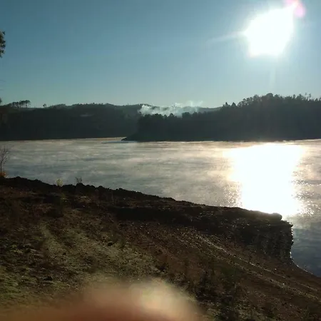 Privatunterkunft Casa Da Lameira Serra