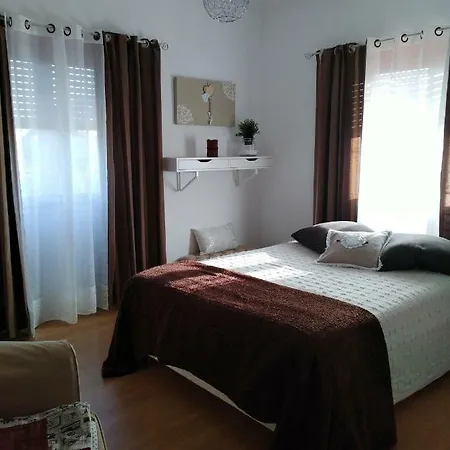 Δωμάτια σε οικογενειακή κατοικία Casa Da Lameira Serra