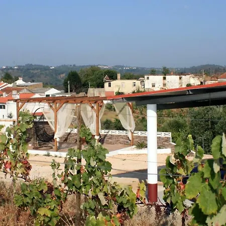 Casa Da Lameira Homestay Serra