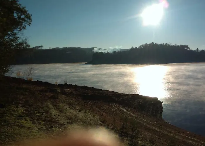 Δωμάτια σε οικογενειακή κατοικία Casa Da Lameira Serra